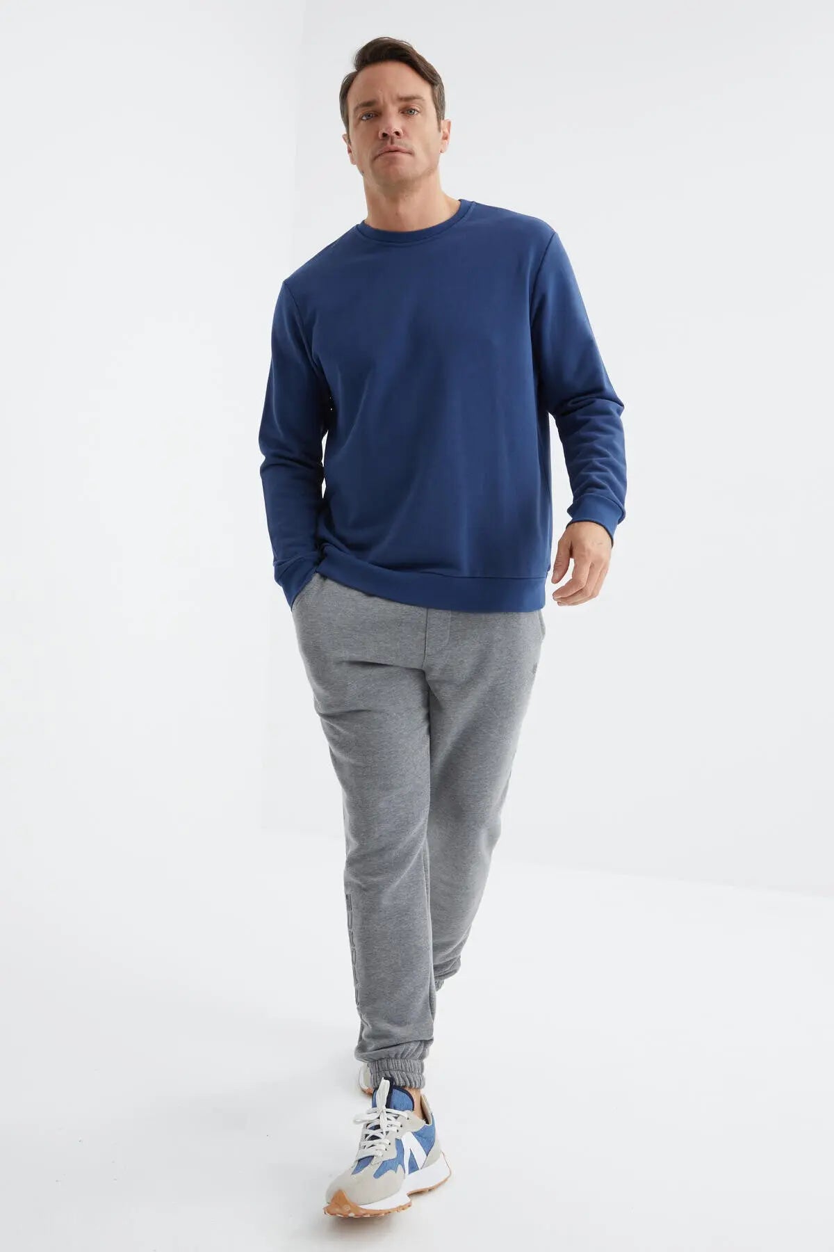 basic o yaka rahat form erkek sweatshirt - 88053 - Justyol