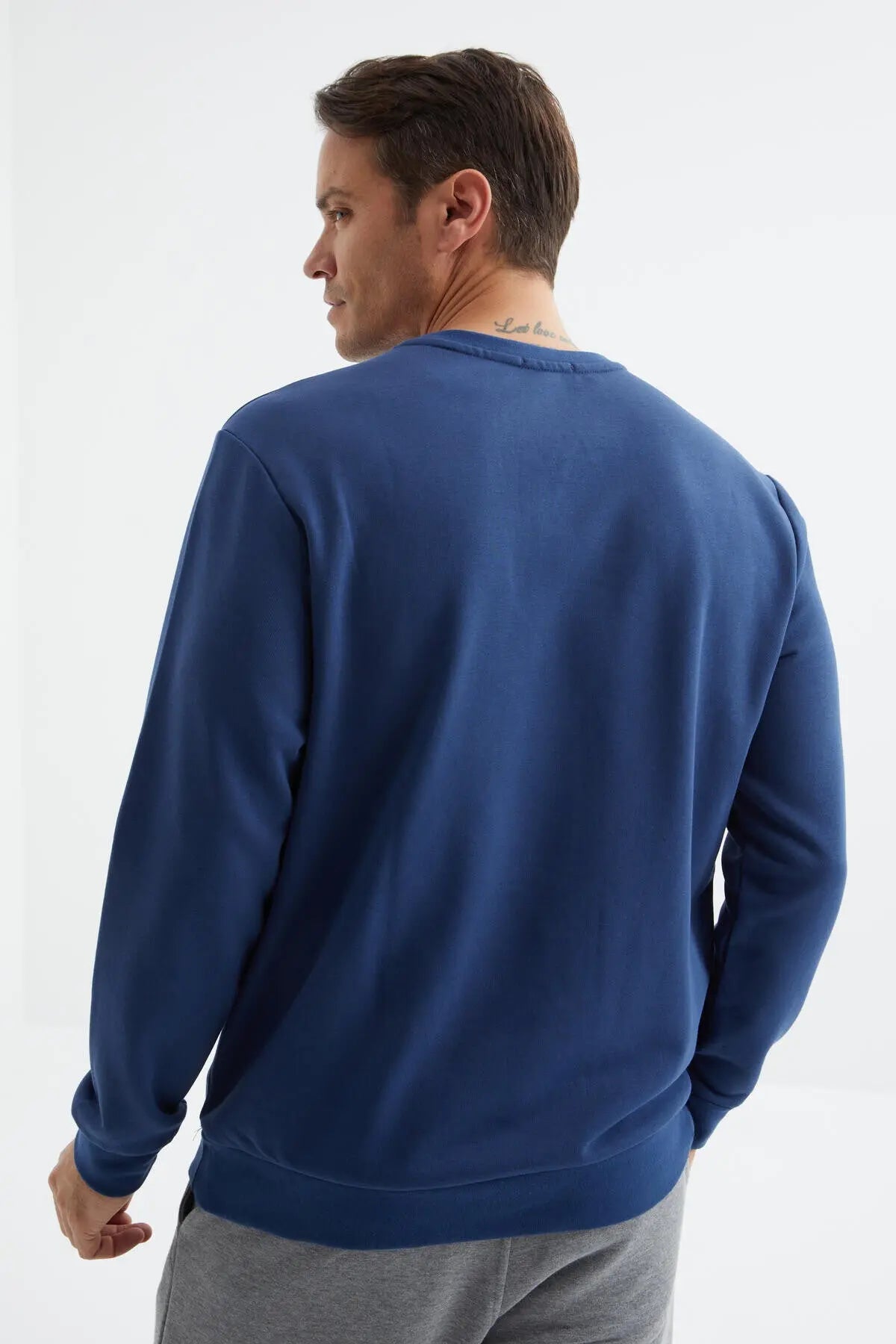 basic o yaka rahat form erkek sweatshirt - 88053 - Justyol