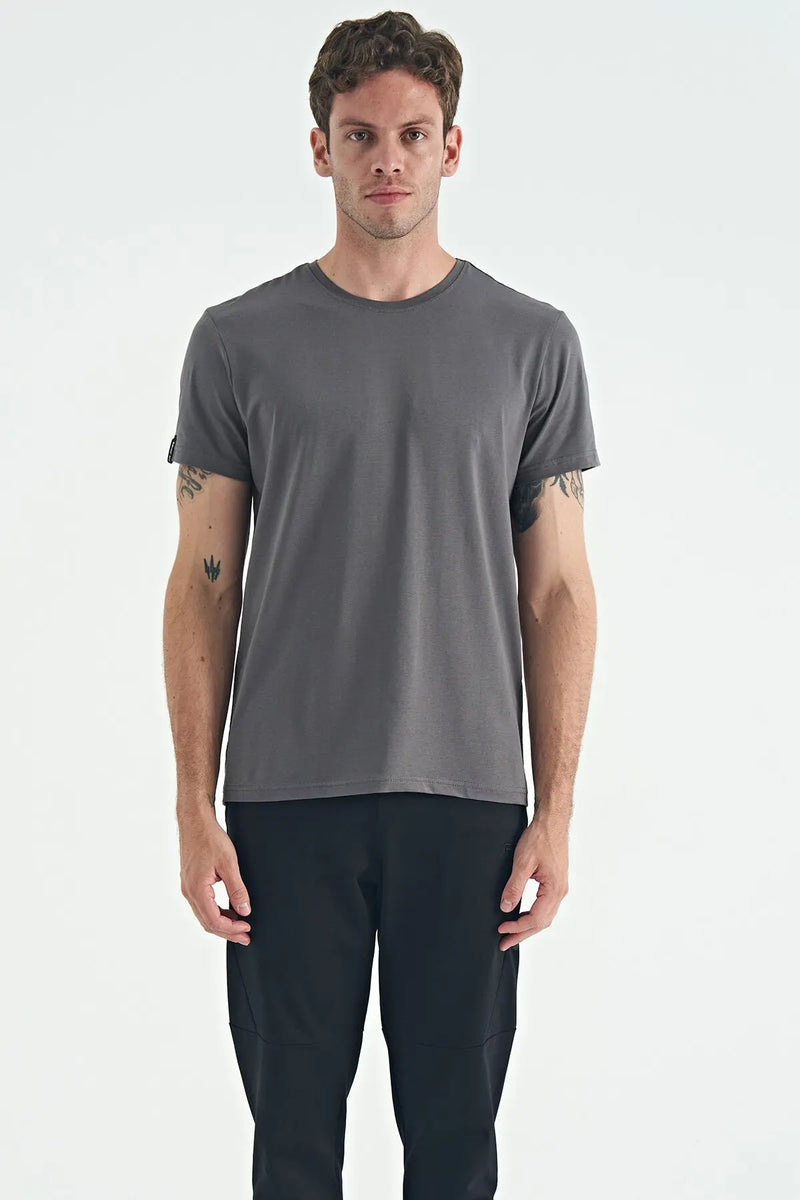 T-shirt pour homme à col rond, coupe standard, modèle basique - 88245
