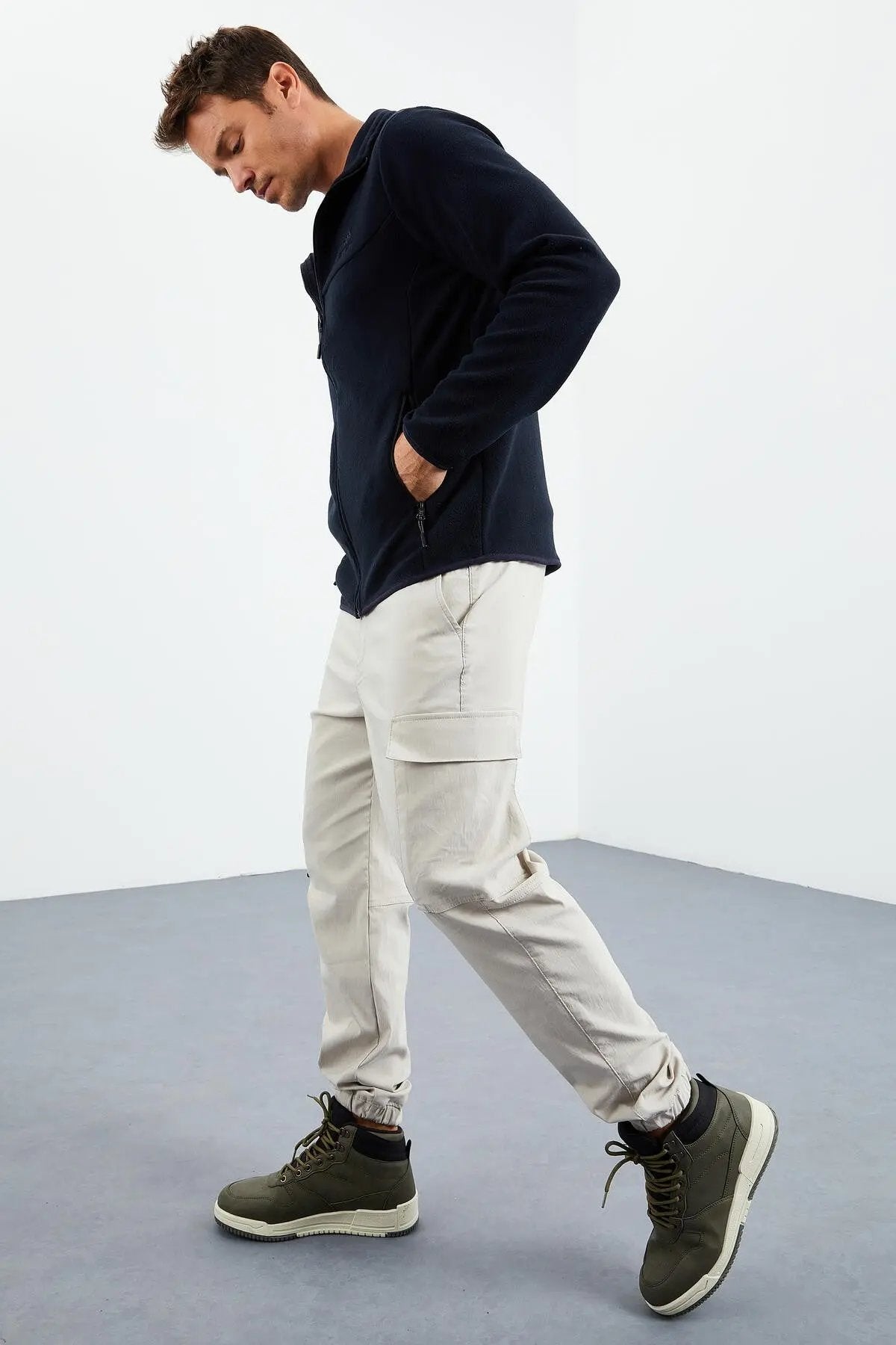 yazi nakişli dik yaka fermuarli standart kalip erkek sweatshirt polar - 87992 - Justyol