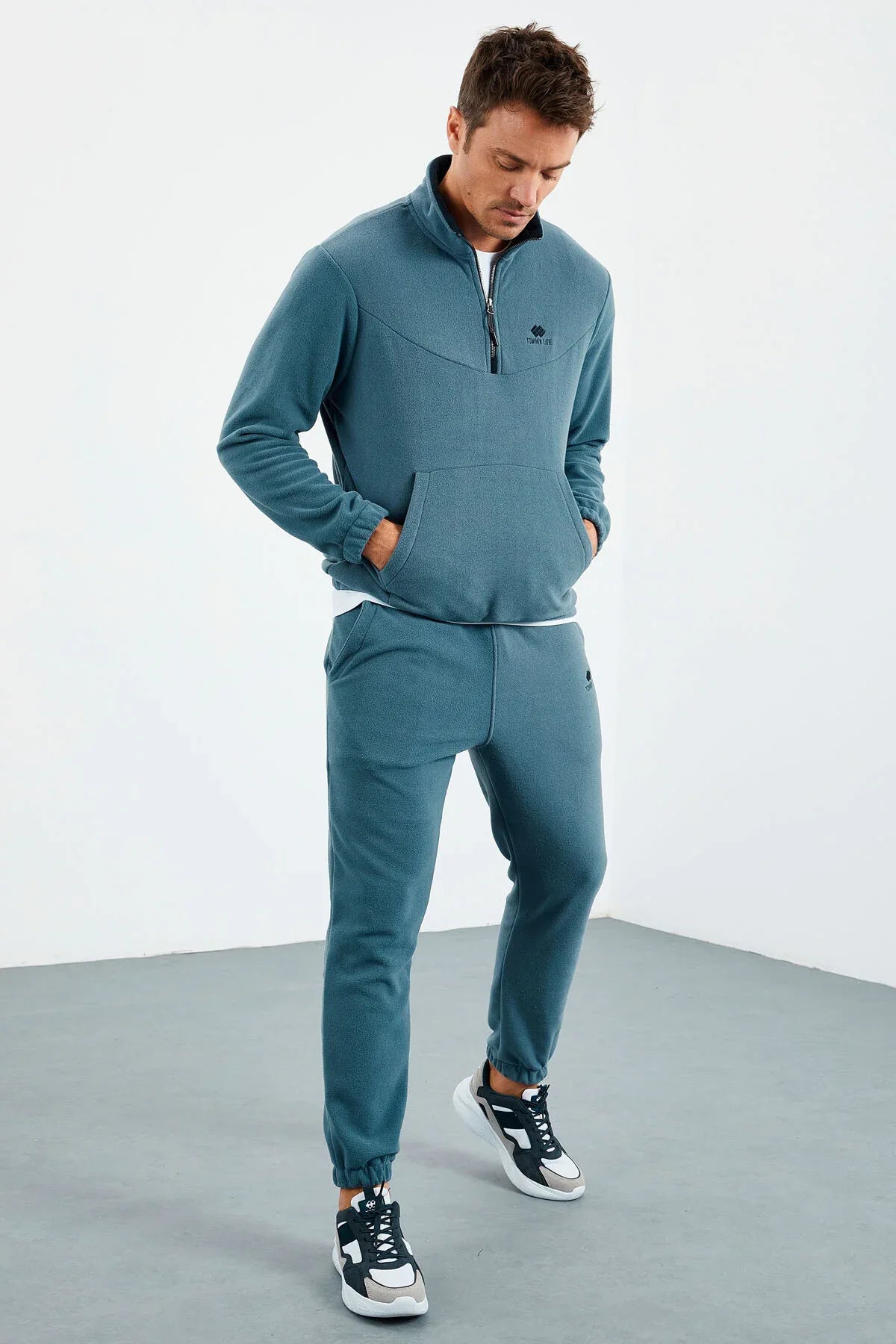 Ensemble de survêtement pour homme en polaire à demi-fermeture éclair, col montant et bas de pantalon élastiqués - 85159 - Justyol