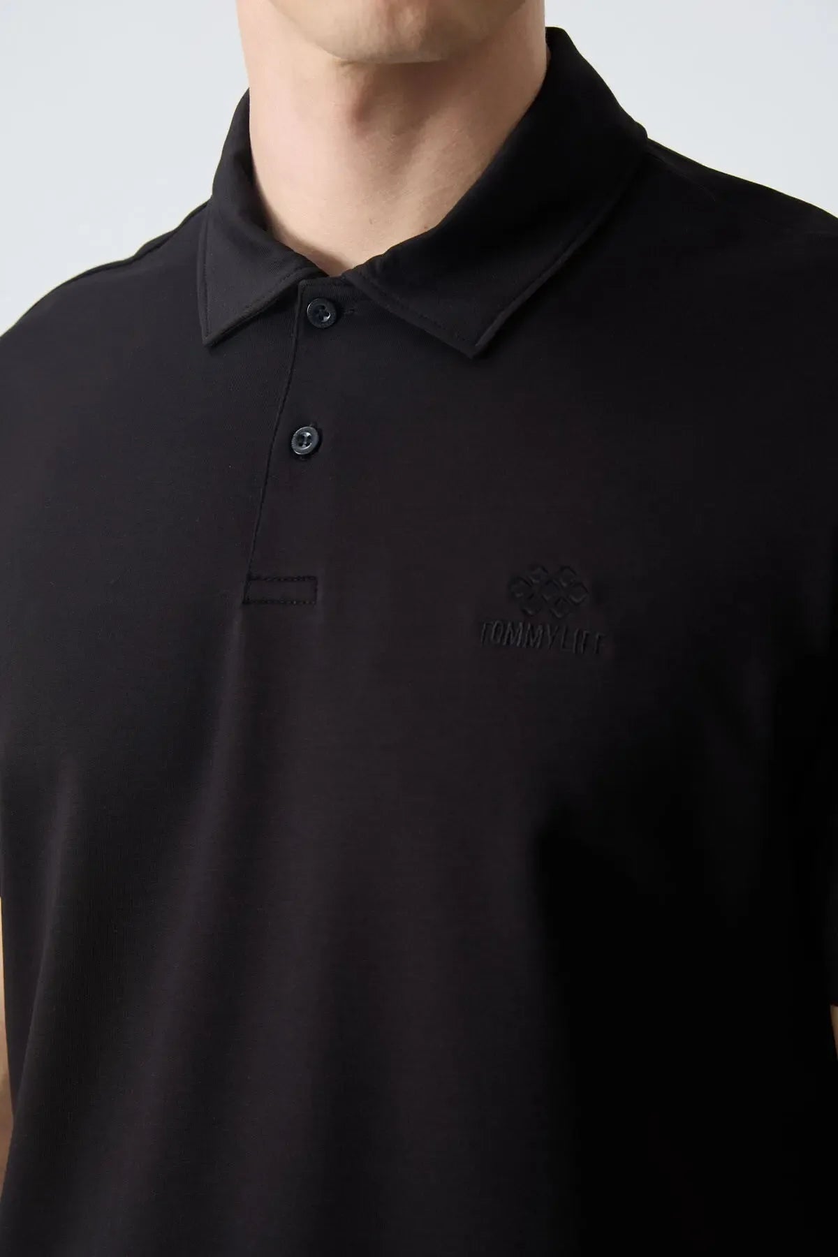 Polo homme en maille avec logo col polo coupe standard- 87748 - Justyol