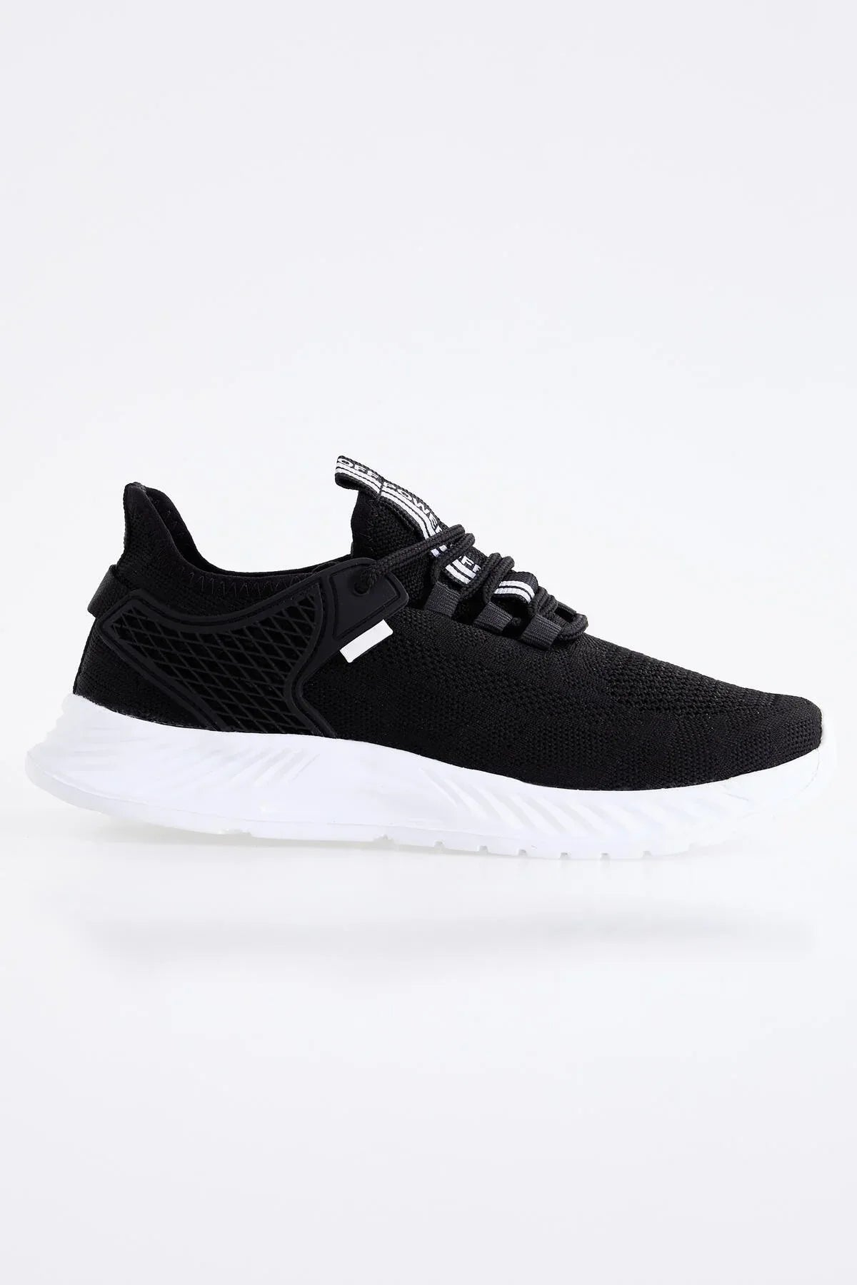 baskets sport homme semelle haute avec lacets et texte - 89100 - Justyol