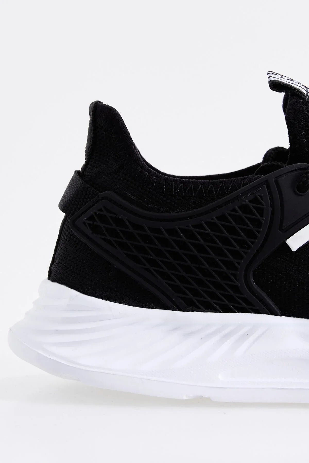 baskets sport homme semelle haute avec lacets et texte - 89100 - Justyol