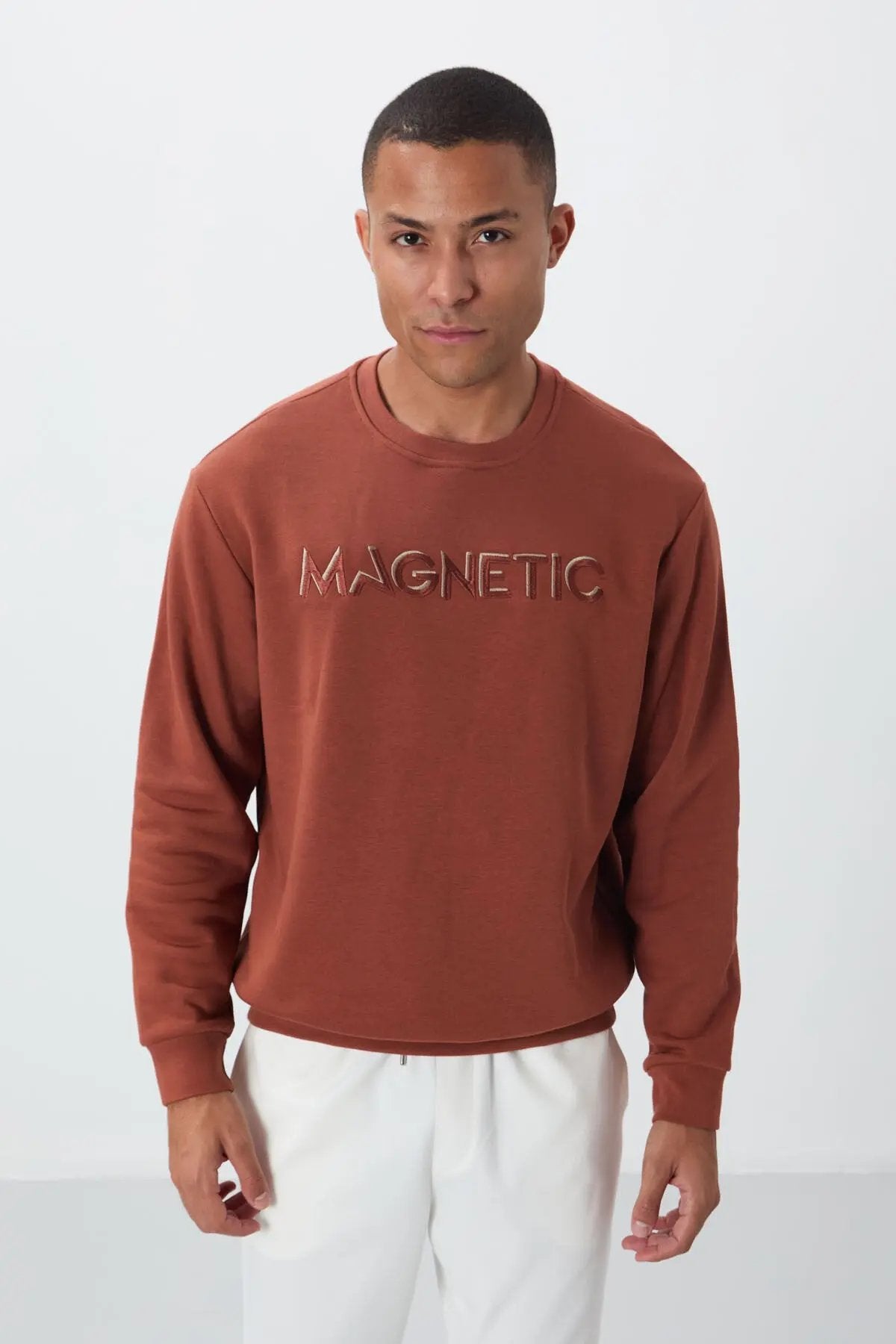 yazi nakişli o yaka rahat form erkek sweatshirt - 88020 - Justyol