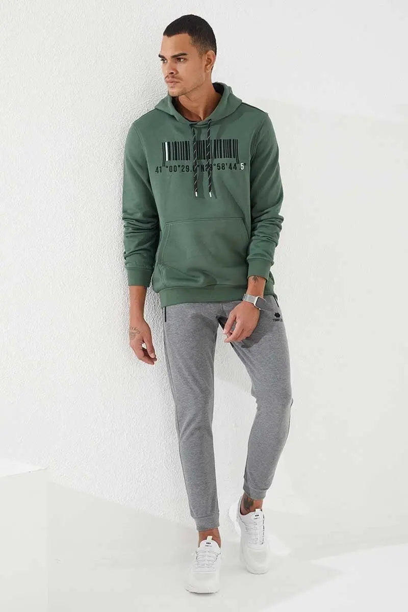 Sweatshirt pour homme à capuche avec poche kangourou et broderie, coupe standard - 87839