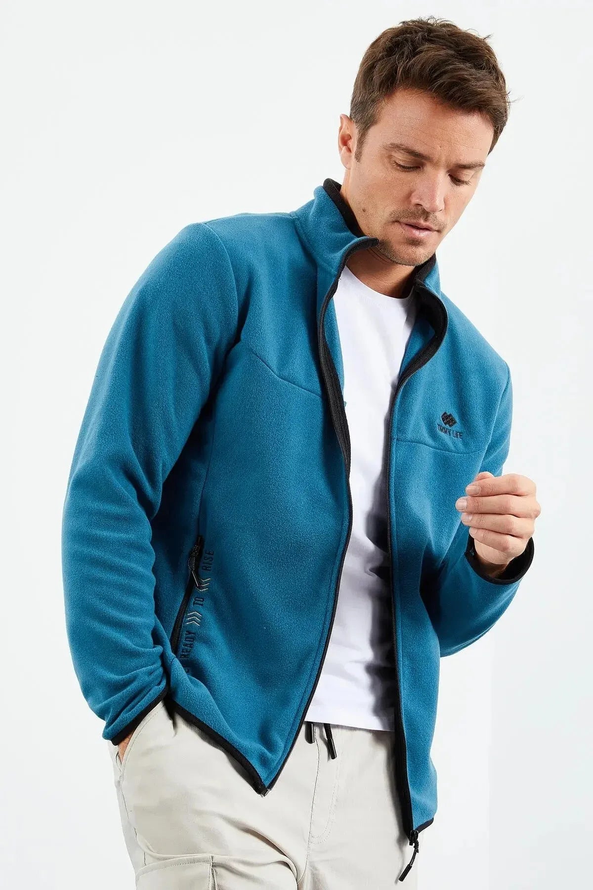 Sweatshirt pour homme en polaire à col montant et fermeture éclair, coupe standard avec broderie - 87992 - Justyol