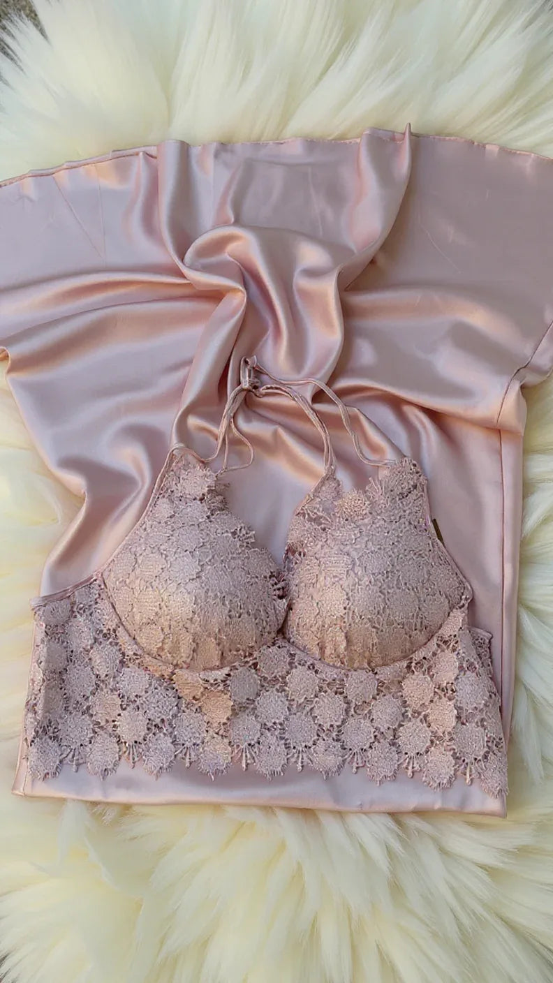 Ensemble nuisette satin femme avec détails dentelle et robe - Justyol