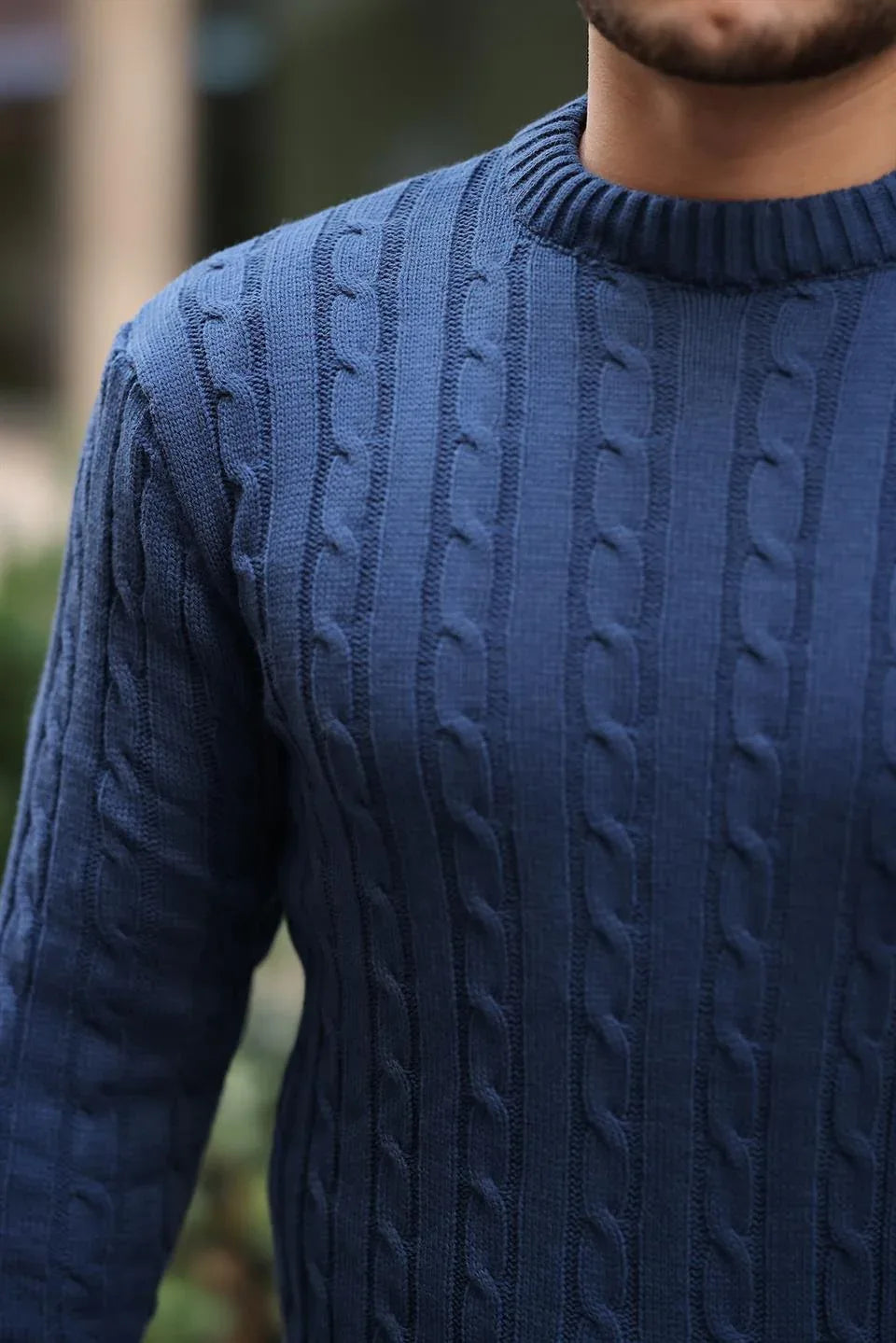 Pull Homme en Tricot avec Motif en Tresse et Col Rond - Justyol