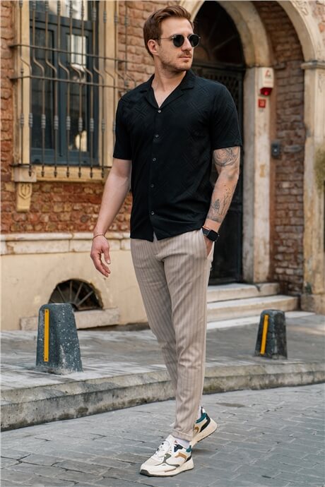 Chemise Homme Manches Courtes à Motif Jacquard – Coupe Relaxed