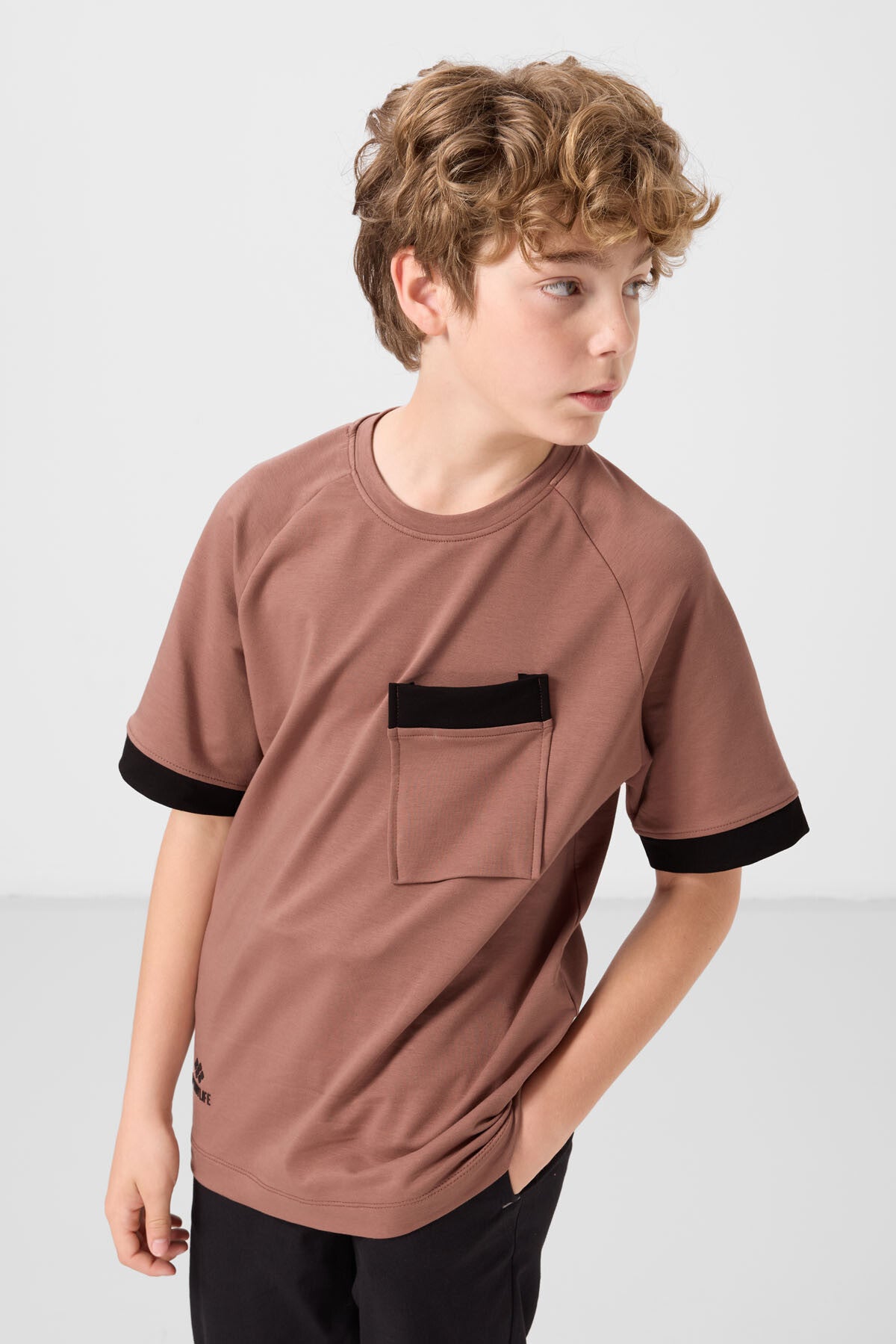pamuklu yumuşak dokulu oversize cep detayli erkek çocuk t-shirt - 11295 - Justyol