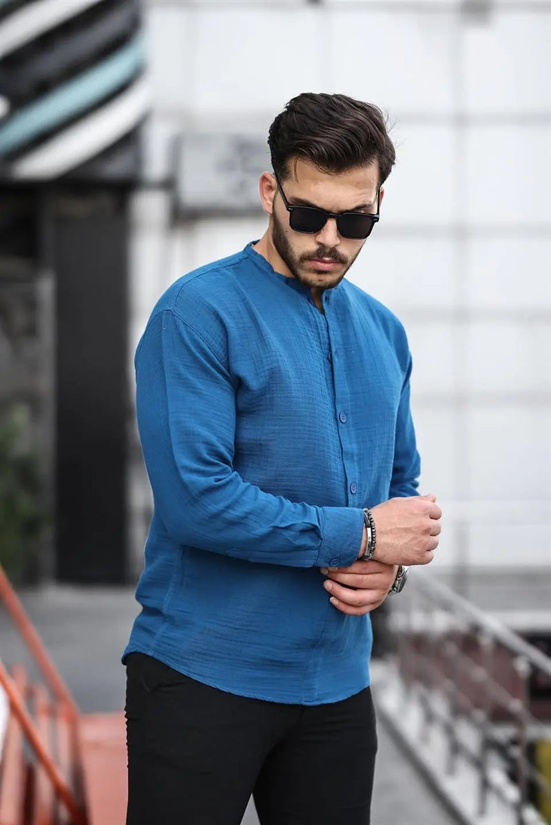 Chemise homme oversize en mousseline col mao demi-patte