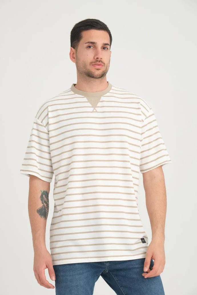t‑shirt oversize homme rayé col enveloppe